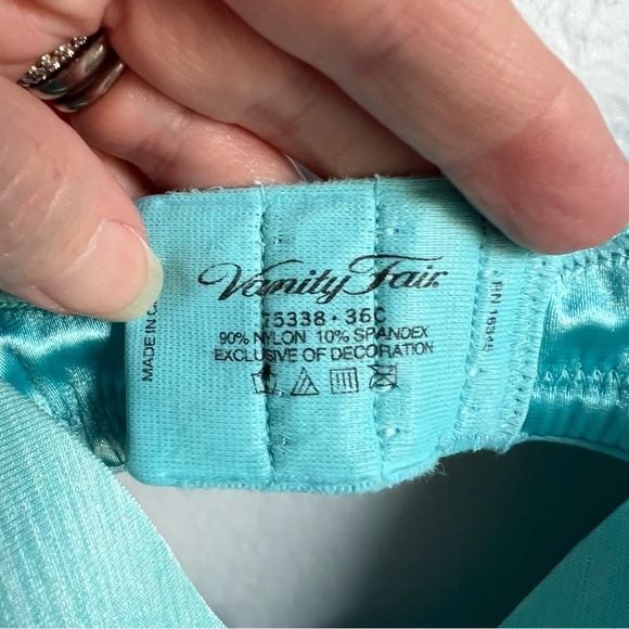 Vanity Fair Illuminations Bra - Picture 5 of 9